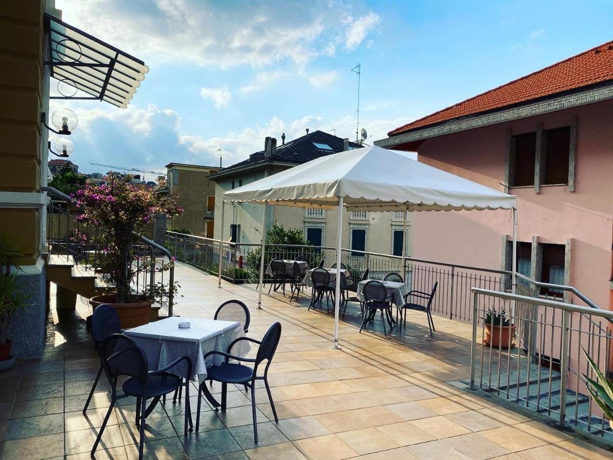 Hotel Ines Varazze Extérieur photo