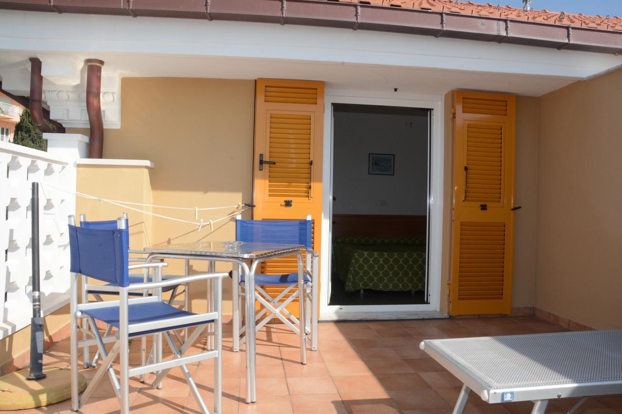Hotel Ines Varazze Extérieur photo